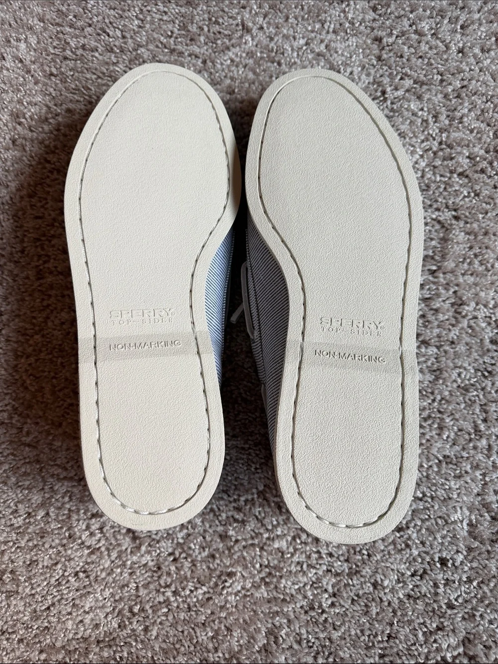NWOT Sperry Light Gray Striped Canvas Boat Shoes